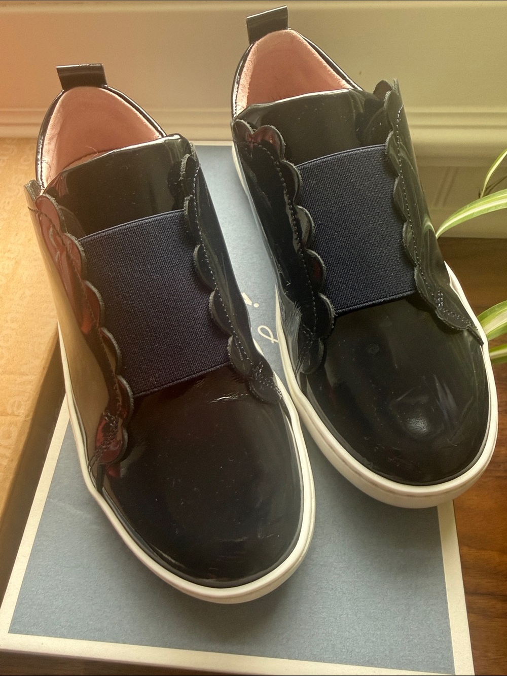 Jacadi Navy Scalloped Patent Leather Slip-On Sneaker with Elastic Panel